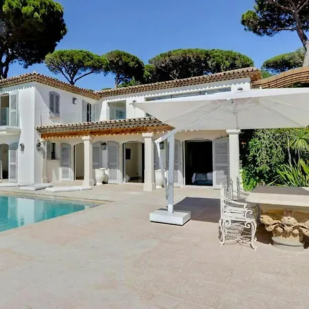 St Tropez Traditional Aa Сен-Тропе